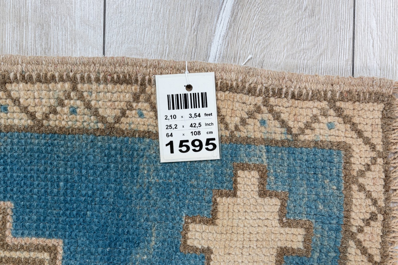 Hand Knotted Turkish Wool Rug: 2.1x3.5 ft, Faded Boho Bathmat