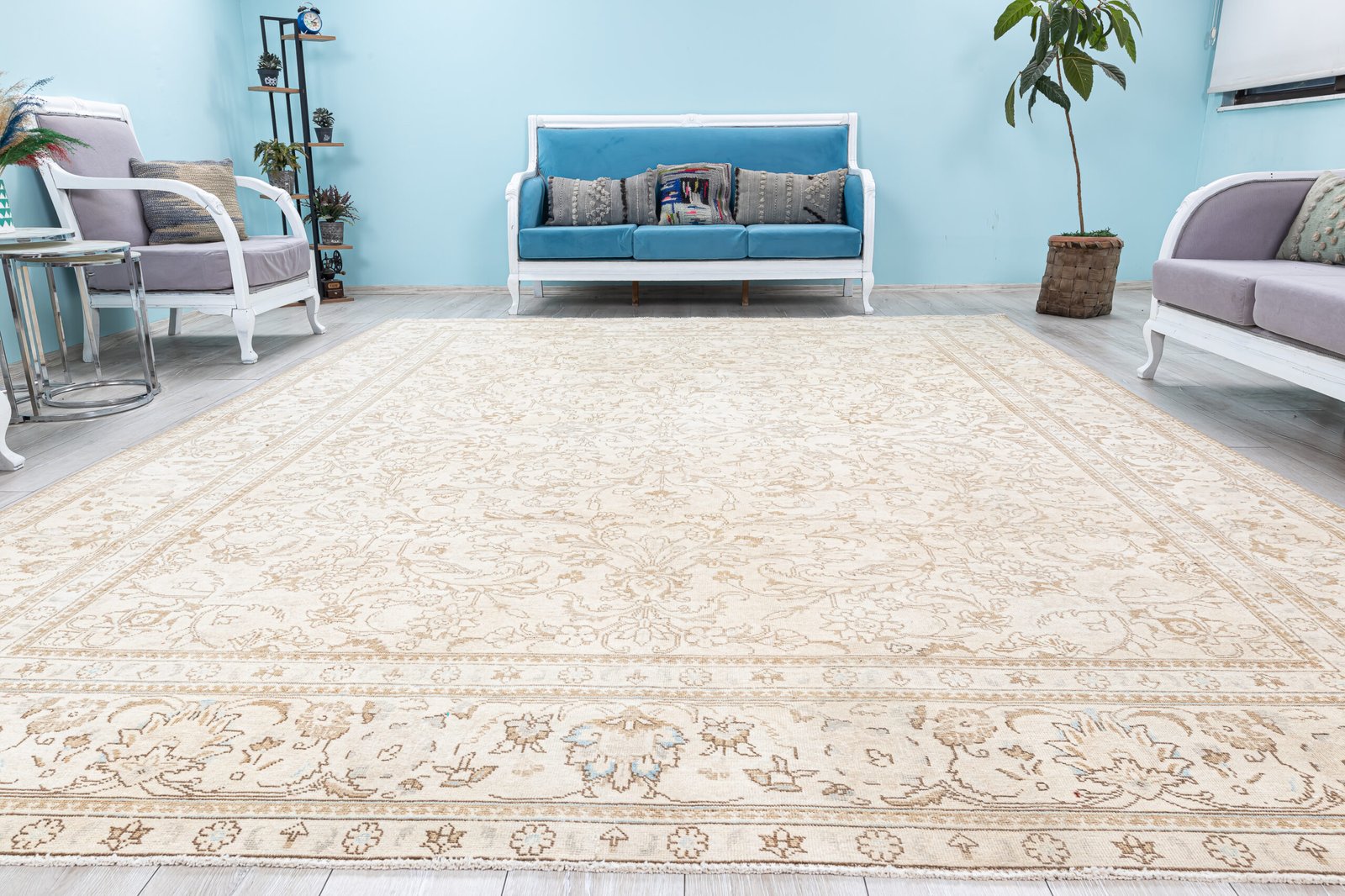 Oversized Persian Rug 10x12 Vintage rug for living room, Entry, Extra Large Carpet, Neutral Floral Rug, 9.7x12.2 feet - detail view 12