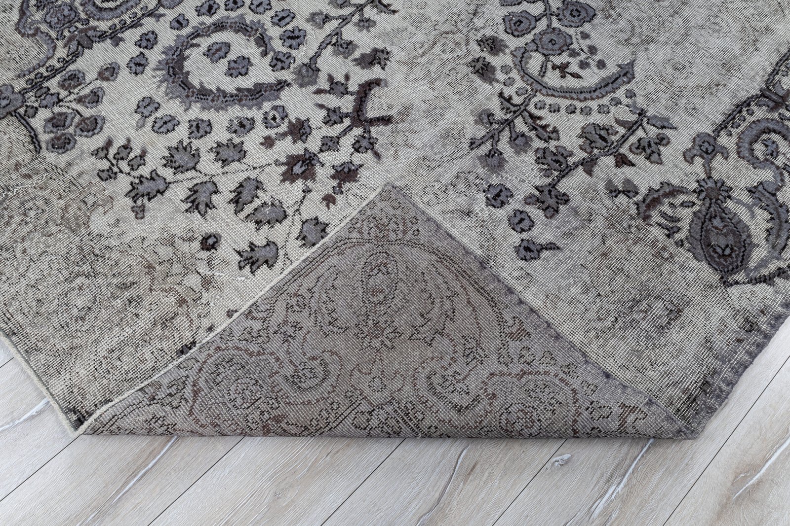 Handmade Vintage Oushak Rug, Turkish Rug Grey, Tribal Hand Knotted Carpet - detail view 8