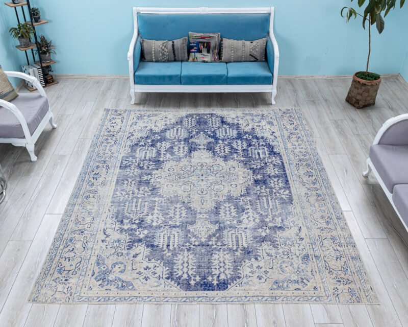 8x9 Antique Anatolia Rug, Square Vintage Heriz Patterned Turkish Wool Carpet, Faded Oushak Rugs - detail view 2