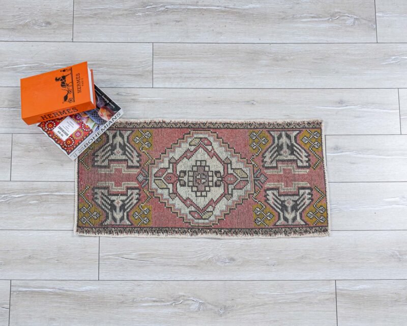 Vintage Turkish Mini Rug, Faded Pink Bthmat, Small Entryway Door Mat Rug - detail view 2
