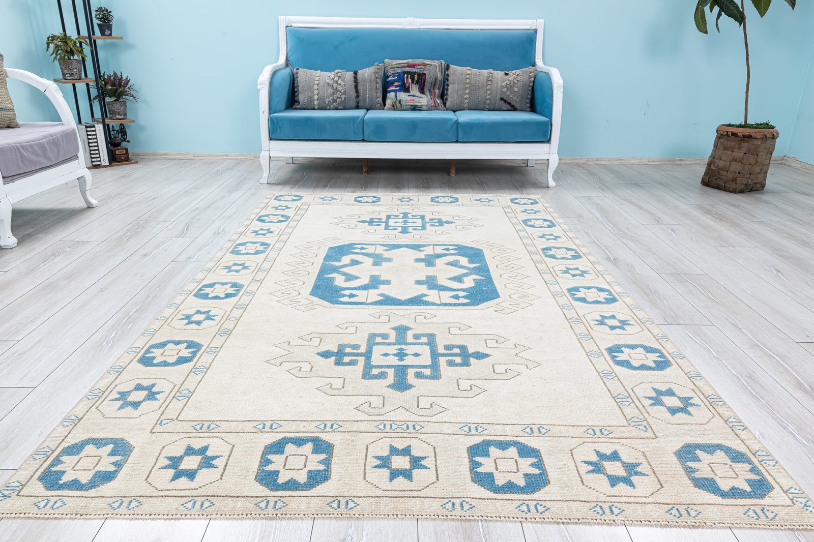 Vintage Area Rug 5x8 Muted Geometric Carpet, Soft Wool Unusual Rug, 5.2x8.1 feet Anatolian Decorative Handmade Rug - detail view 4