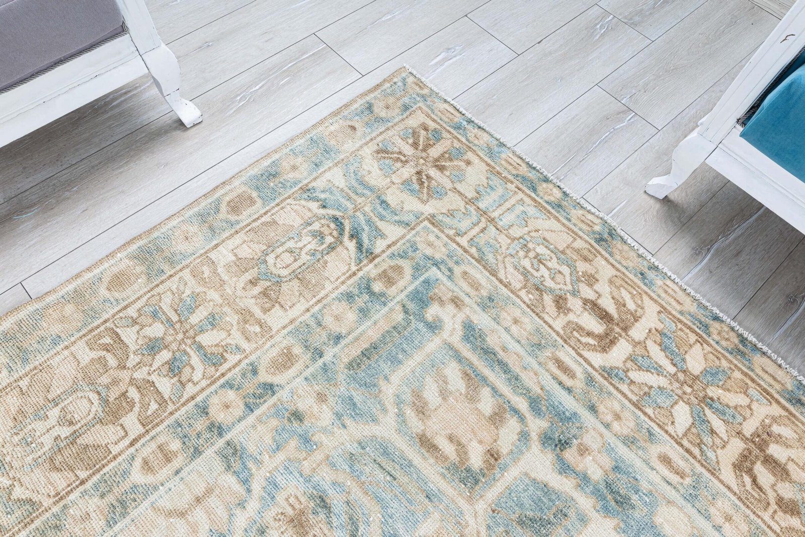 Faded Vintage Unique Area Rug, Turkish Oversize Muted Carpet, Low Pile Bohemian Antique