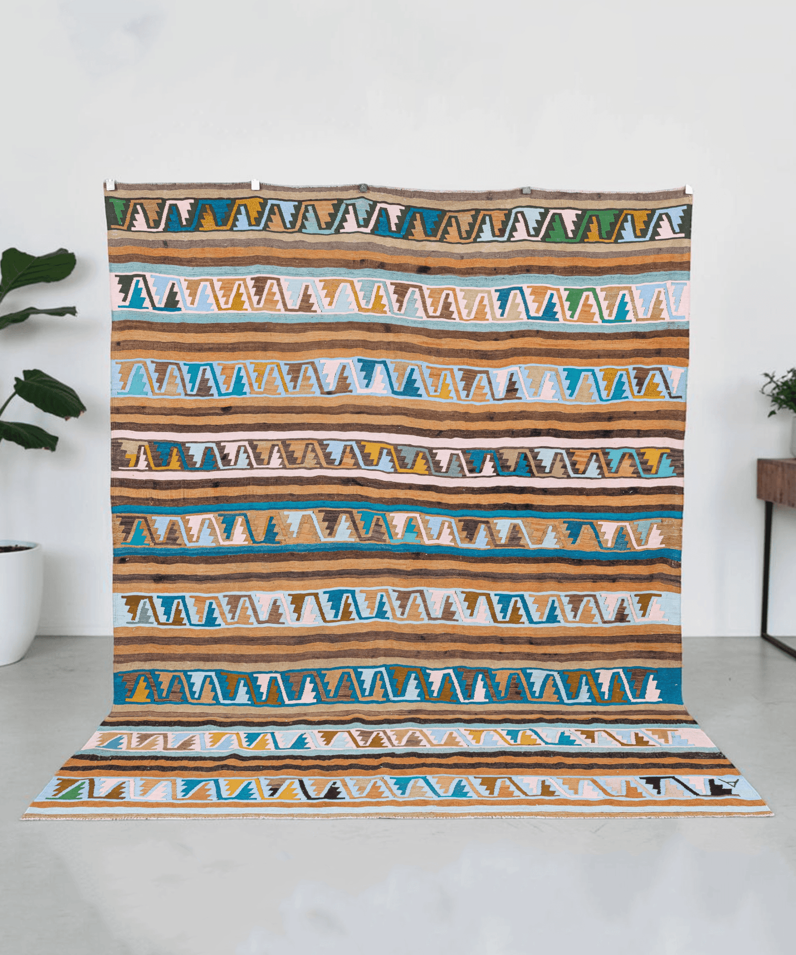 Handmade vintage Turkish Kilim rug