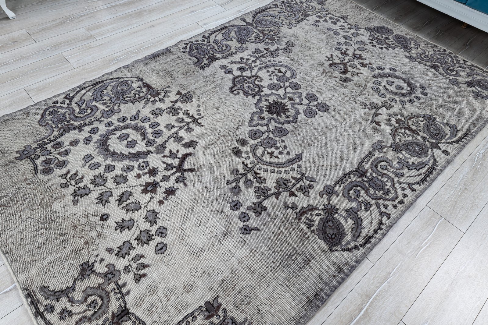 Handmade Vintage Oushak Rug, Turkish Rug Grey, Tribal Hand Knotted Carpet - detail view 17