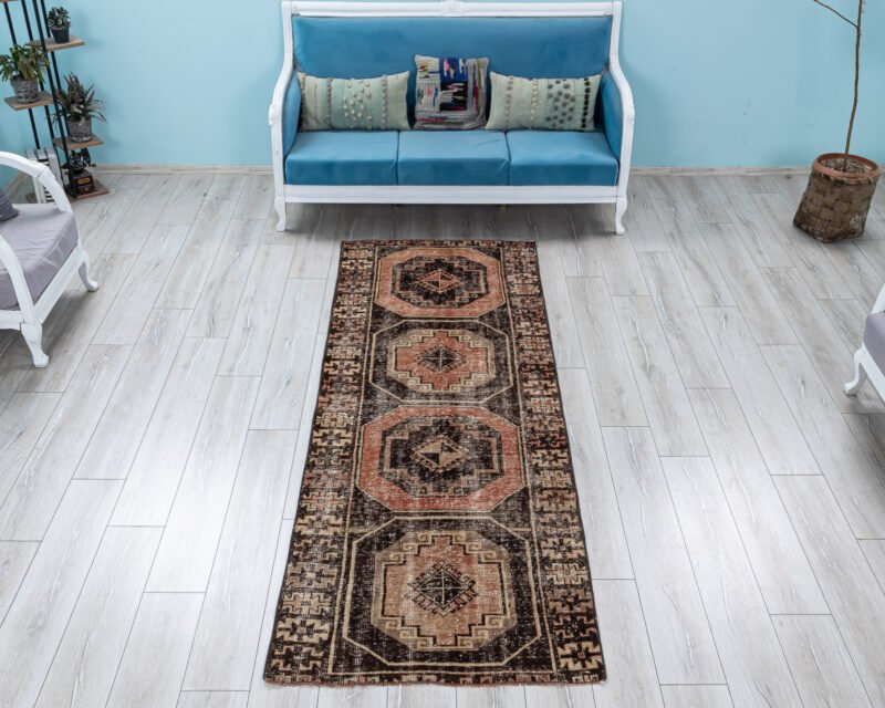 Handmade Vintage Turkish Runner Rug, Pastel Geometric Hallway Carpet, 3.2 x 9.1 ft - detail view 16
